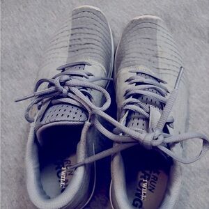 Under Armour Sneakers